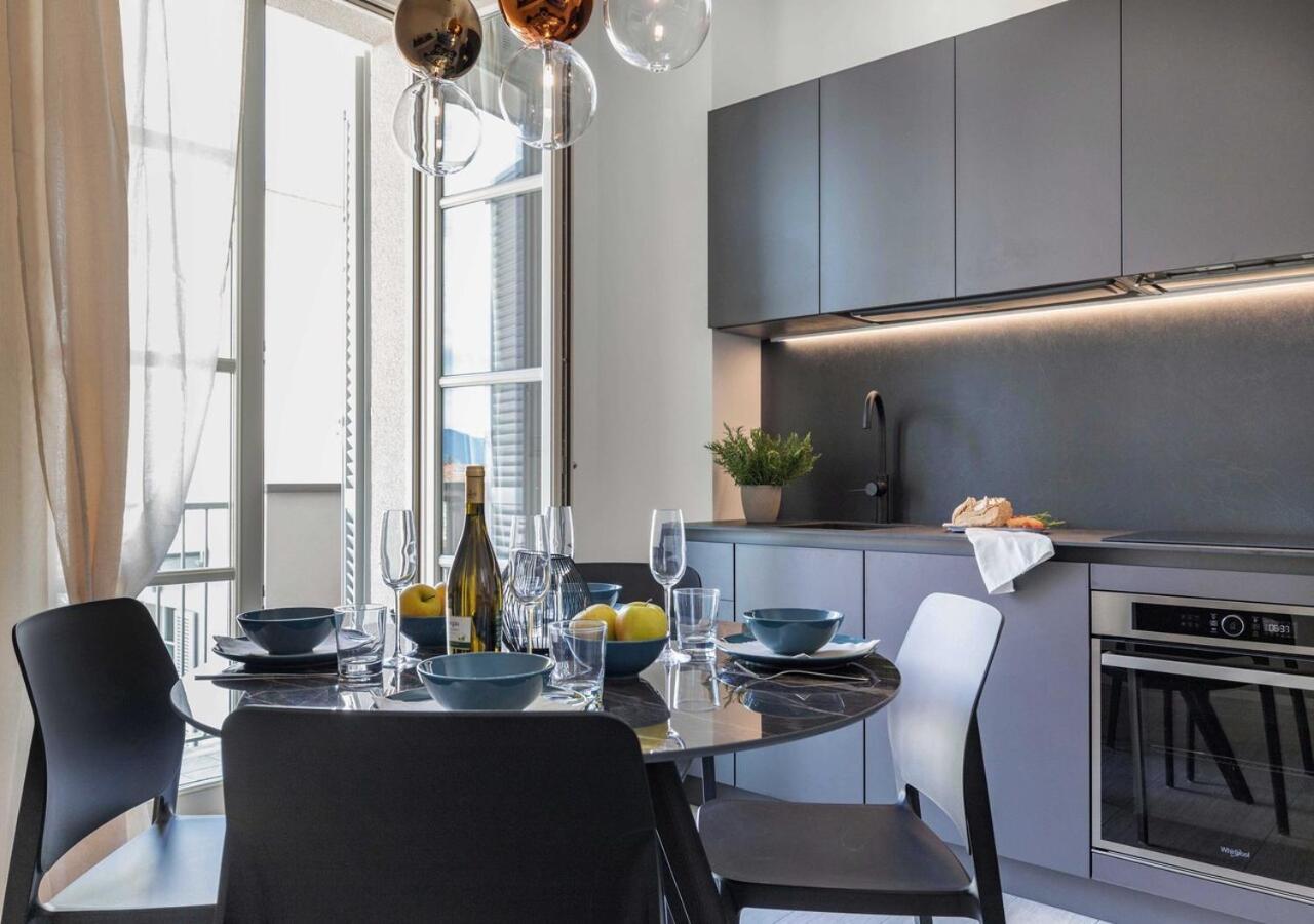 Tower View Luxury On The River Apartamento *