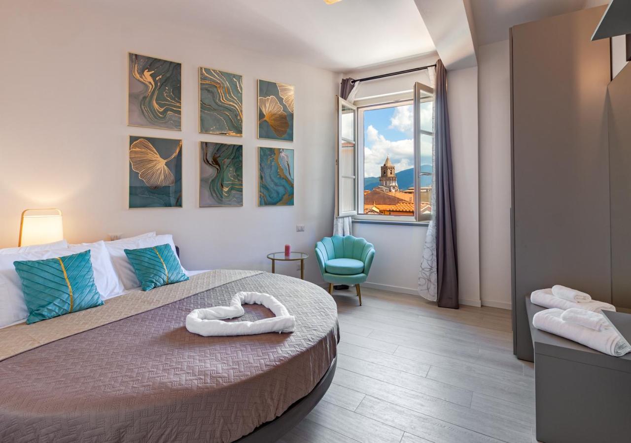 Tower View Luxury On The River Apartamento