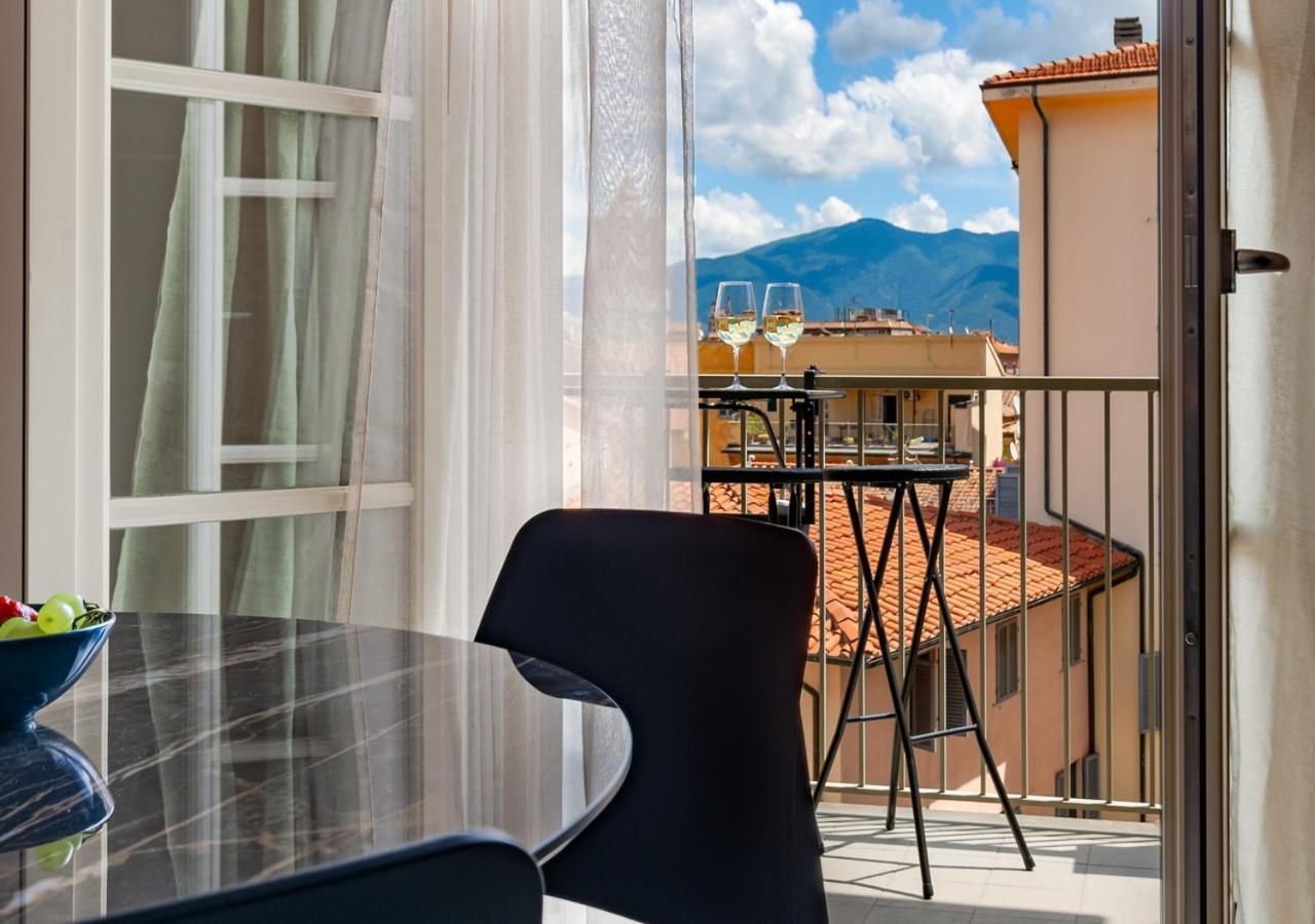 Tower View Luxury On The River Apartamento